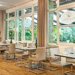 Hotel Flussbett 3*