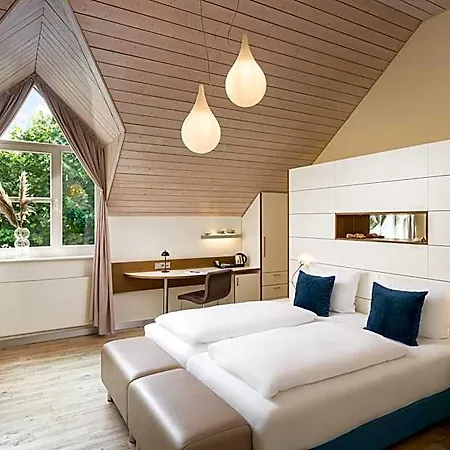 Hotel Flussbett 3*